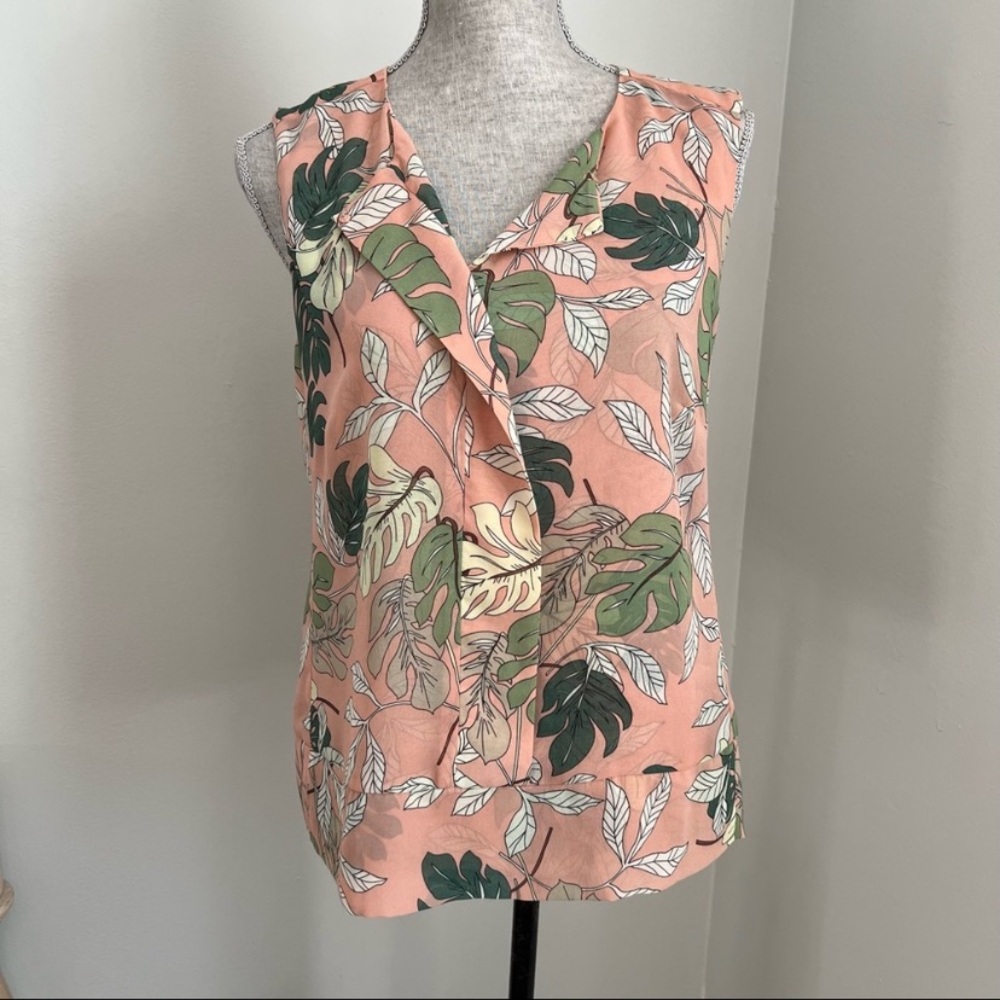 CAbi #5351 Sleeveless Tropical Floral Monstera Palm Leaf Blouse S blouse shirt